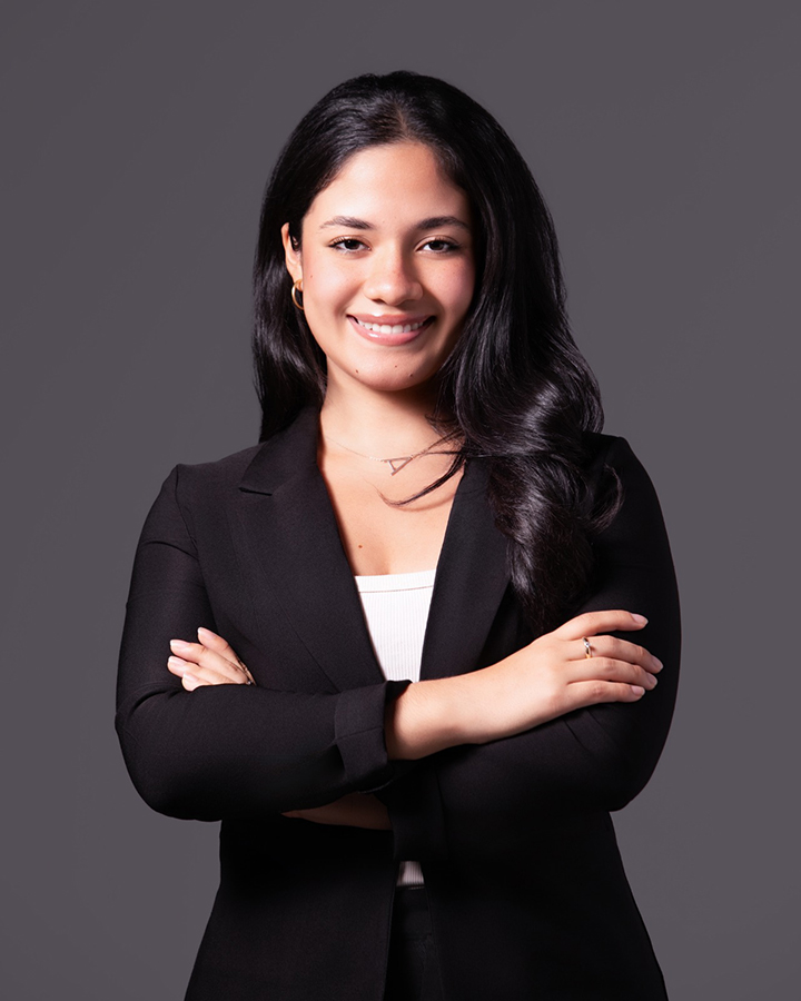 Amelia-Arosemena-legal-assistant