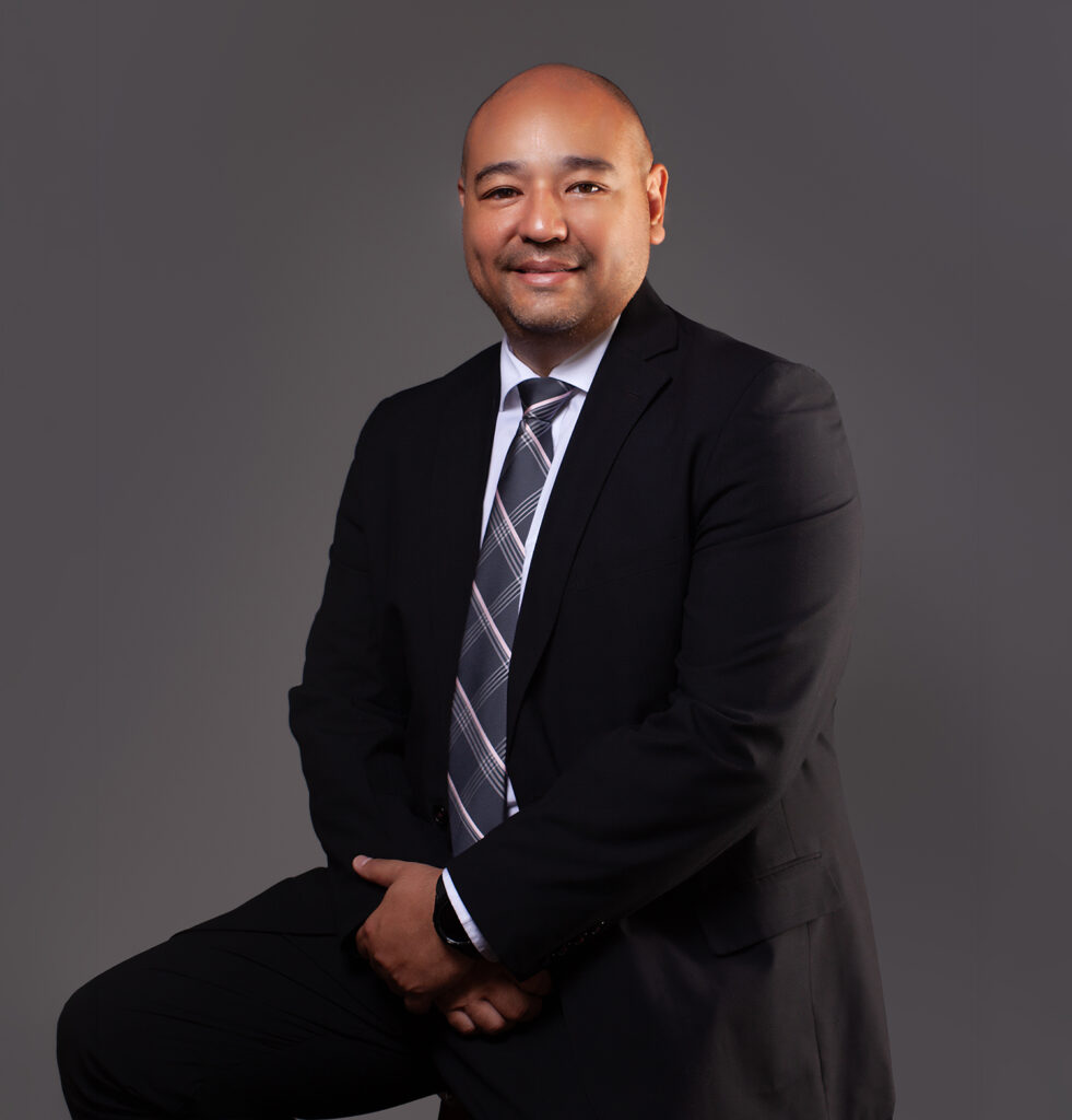 Abdiel-Santiago–Gerencia